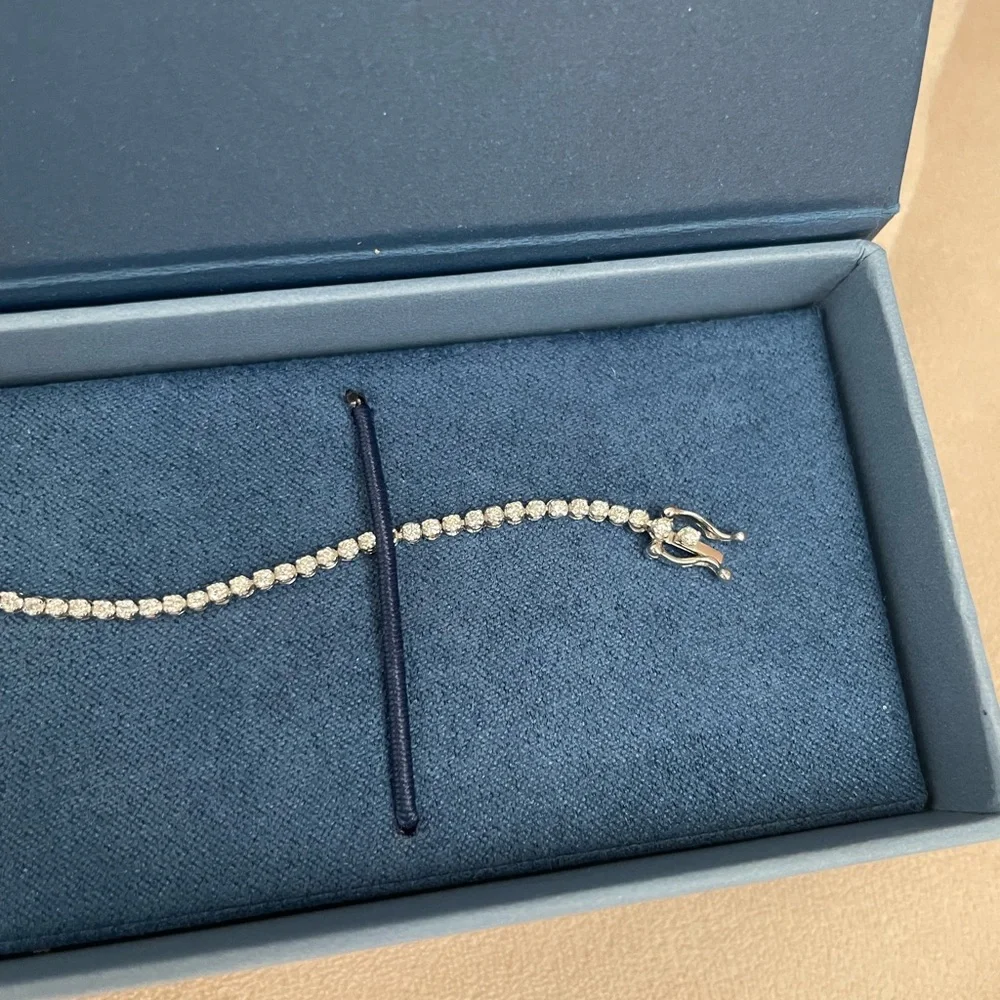 14k White Gold Diamond tennis bracelet